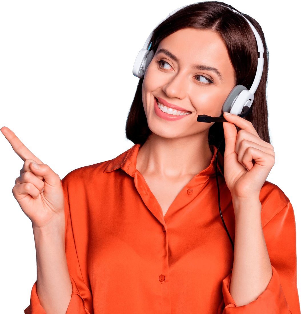 Asesora de contact center Logi con headset